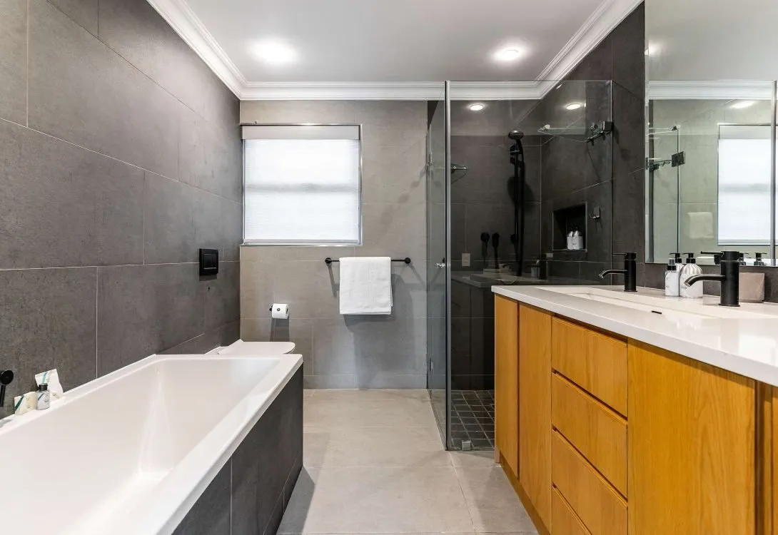 Nura-Townhouse-Camps-Bay-18-1090×750