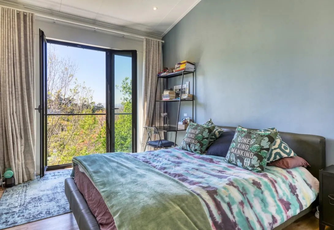 144-Constantia-Villa-Rental-21-1090×750