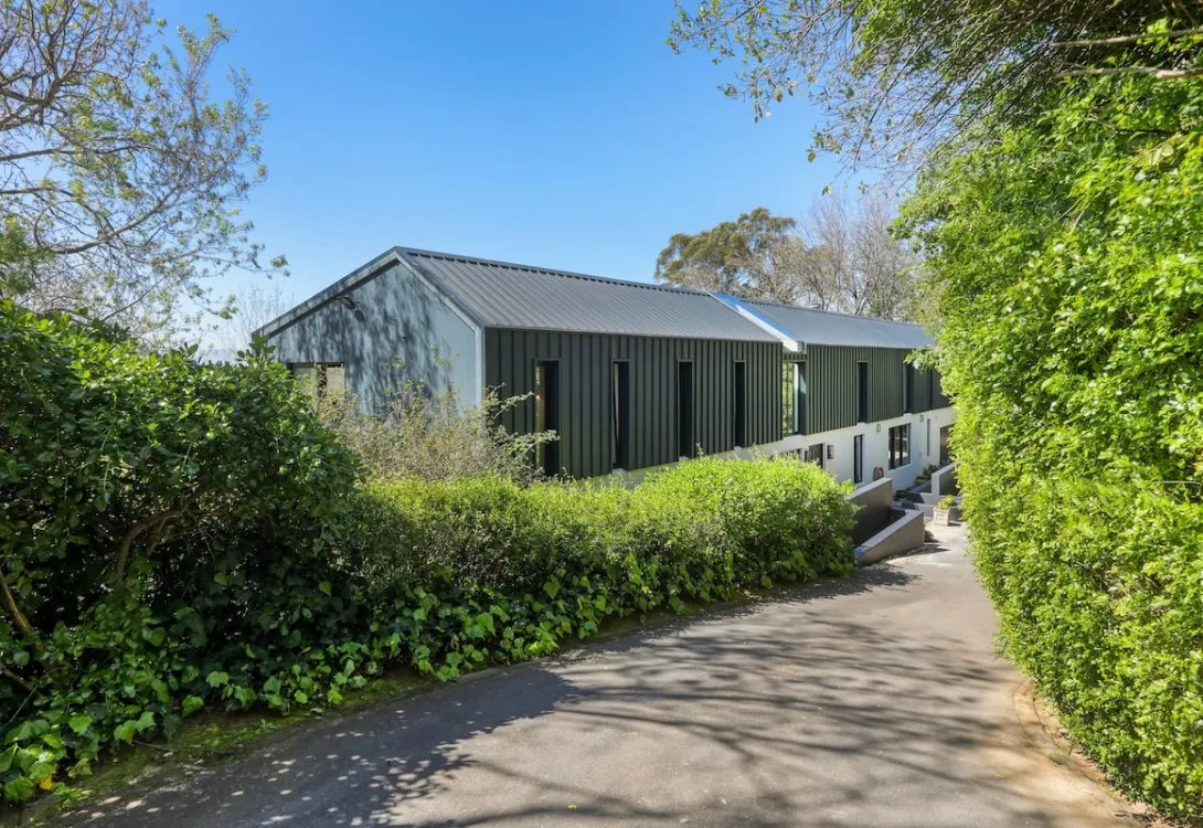 144-Constantia-Villa-Rental-27-1090×750