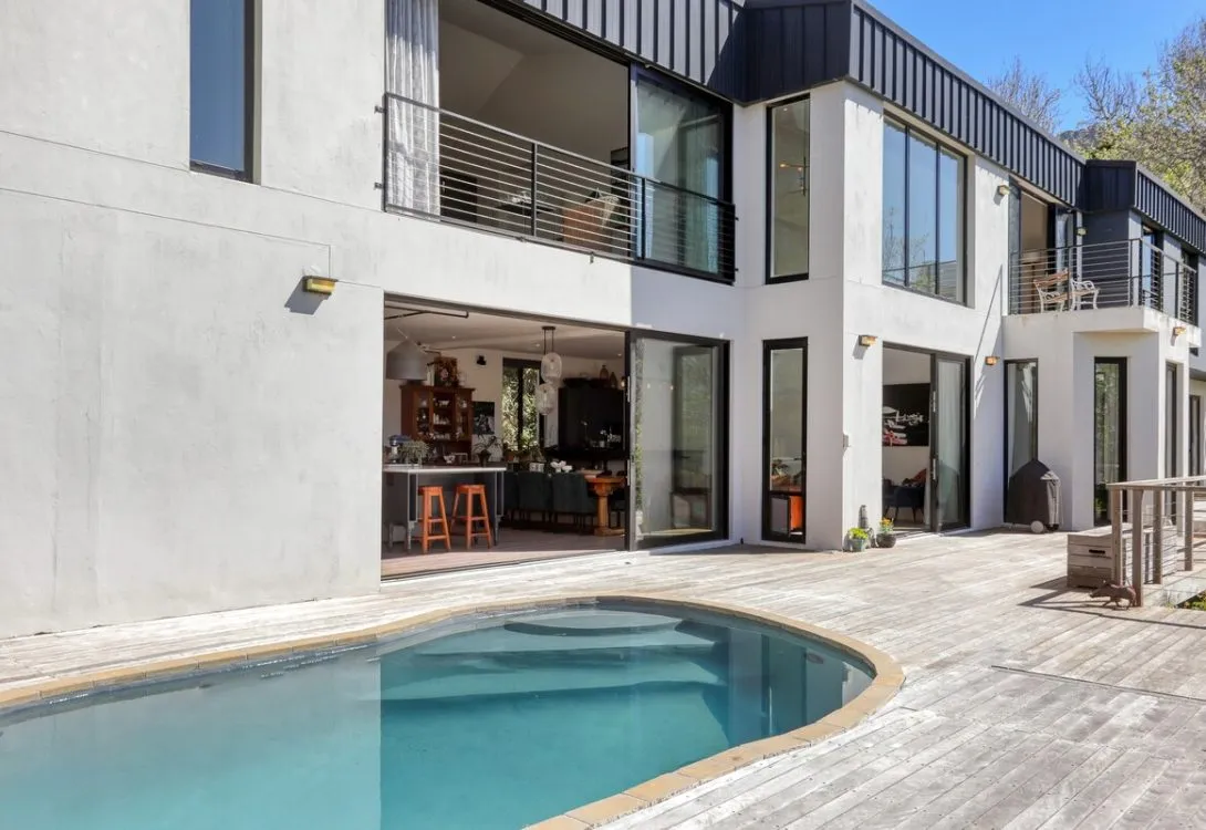 144-Constantia-Villa-Rental-8-1090×750