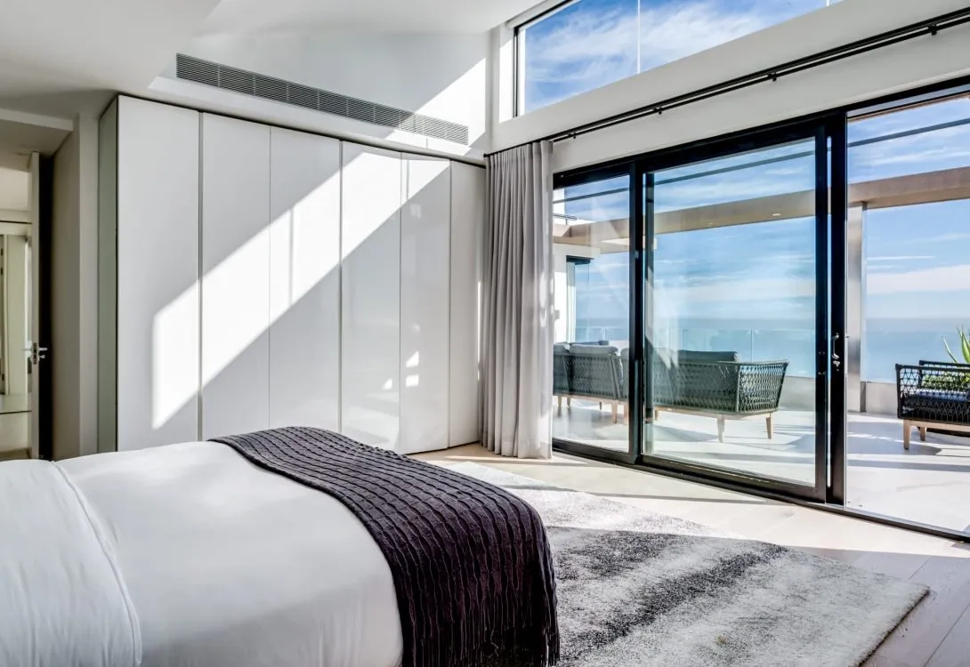 240-Ocean-View-Drive-Bantry-Bay-Villa-29-1090×750