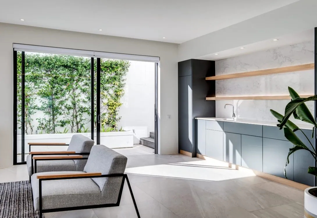 240-Ocean-View-Drive-Bantry-Bay-Villa-42-1090×750