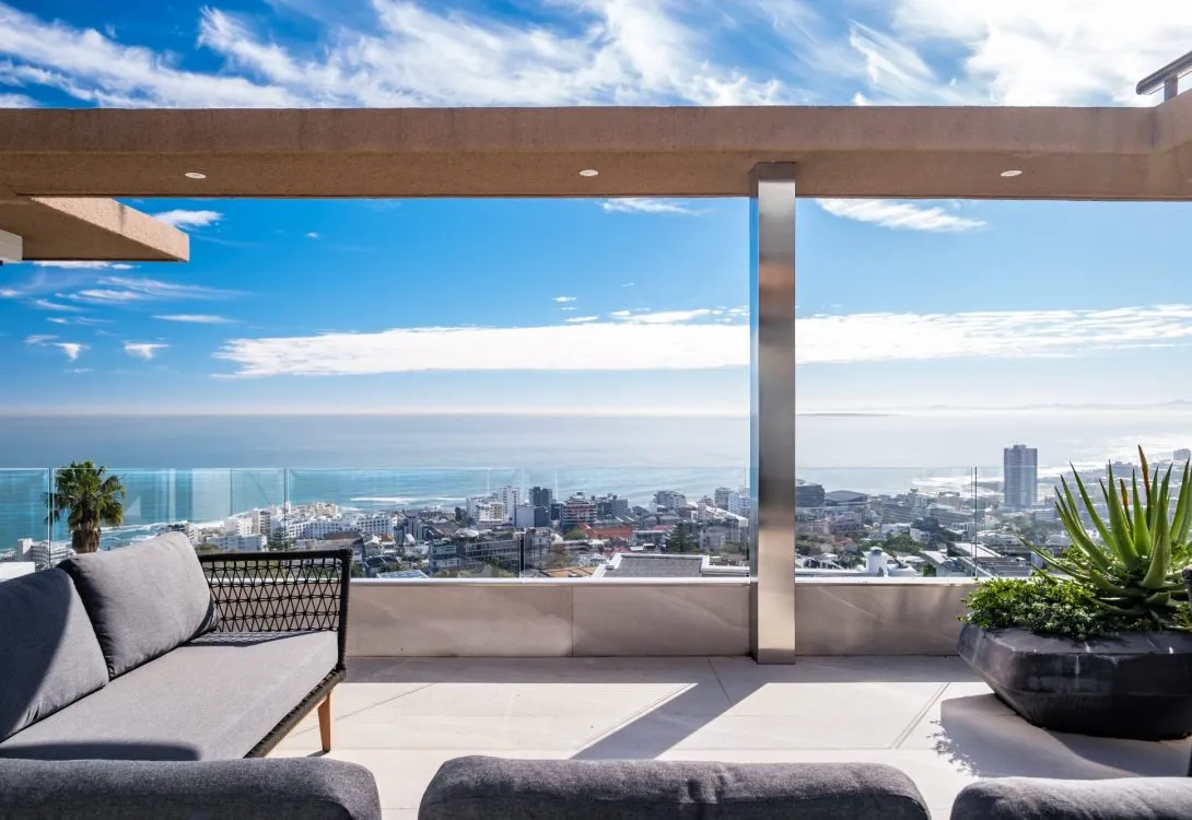 240-Ocean-View-Drive-Bantry-Bay-Villa-44-1090×750