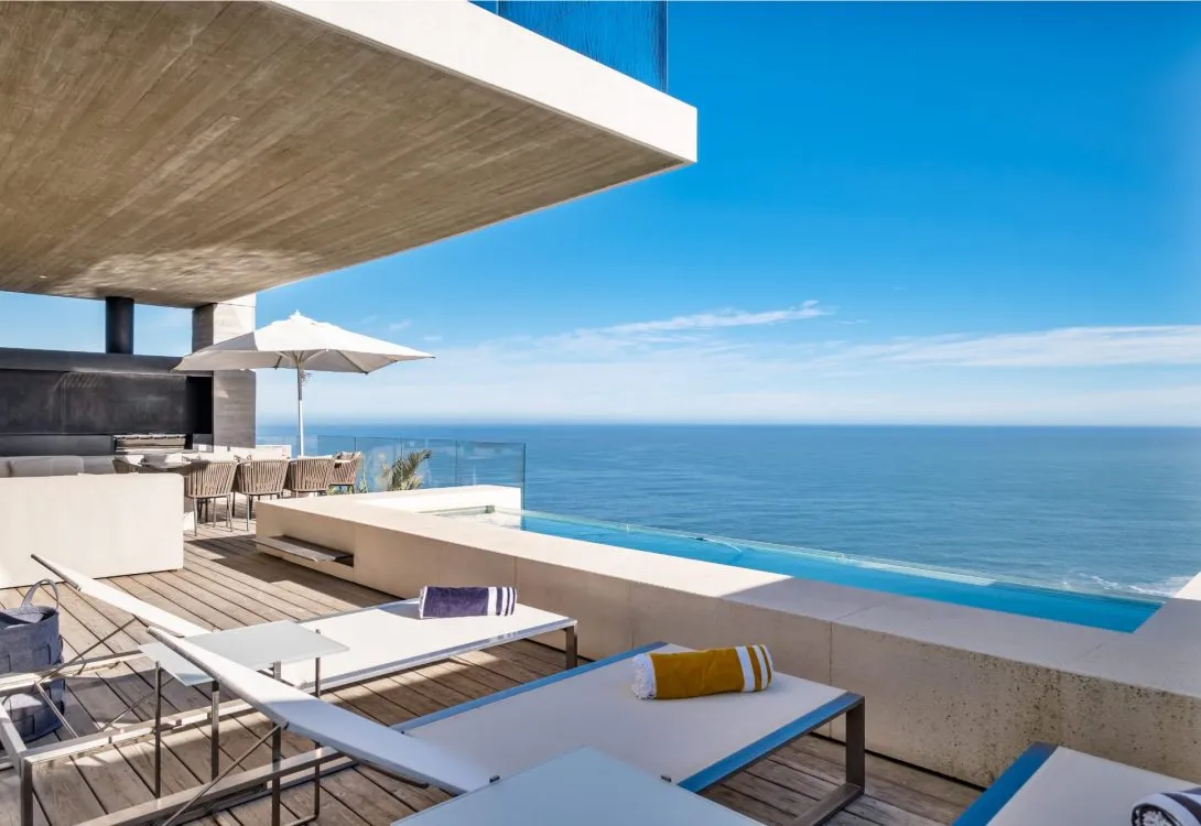 262-Ocean-View-Drive-Bantry-Bay-Villa-16-1090×750