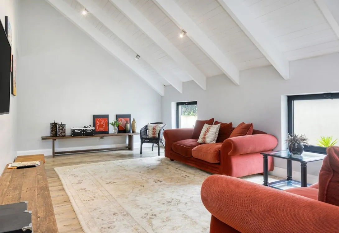 9-Montrose-Terrace-Constantia-6-1090×750