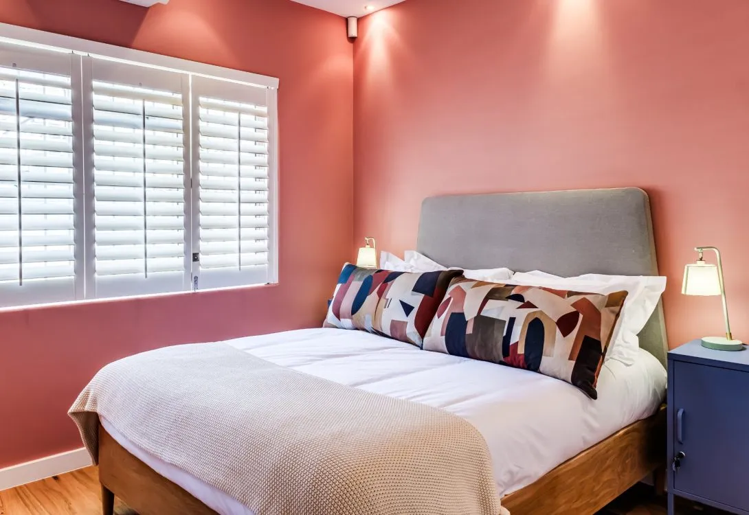 Aretzi1-Florentia-329-Beach-Road-Bantry-Bay-20-1090×750