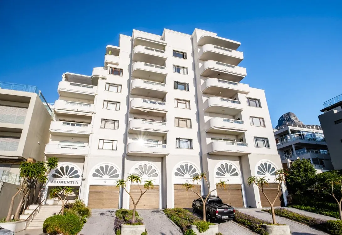 Aretzi1-Florentia-329-Beach-Road-Bantry-Bay-37-1090×750