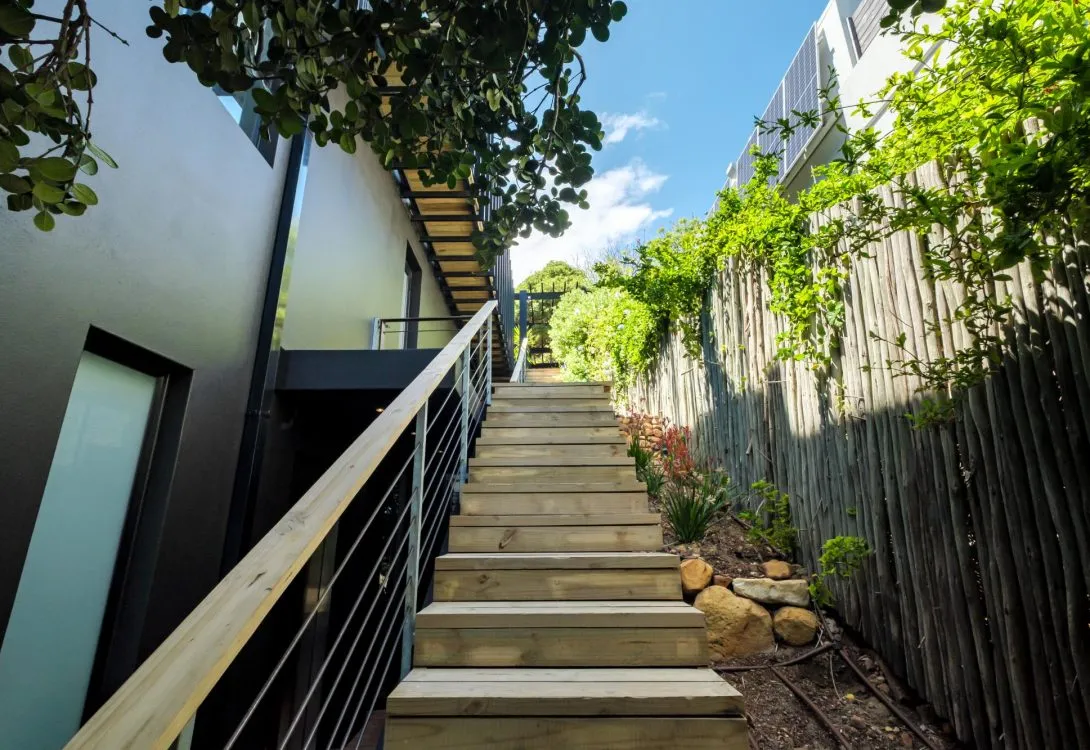 Backline-Views-Llandudno-rental-1-1-1090×750