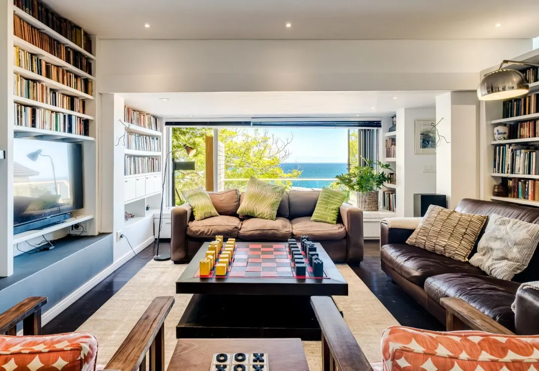 Backline-Views-Llandudno-rental-1-20-1090×750