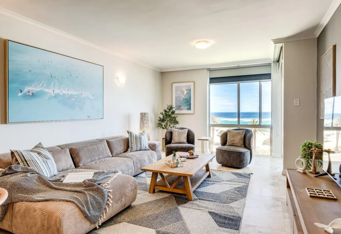 Camps-Bay-Seaside-Beach-View-Apartment-Palm-Bay-4-1090×750