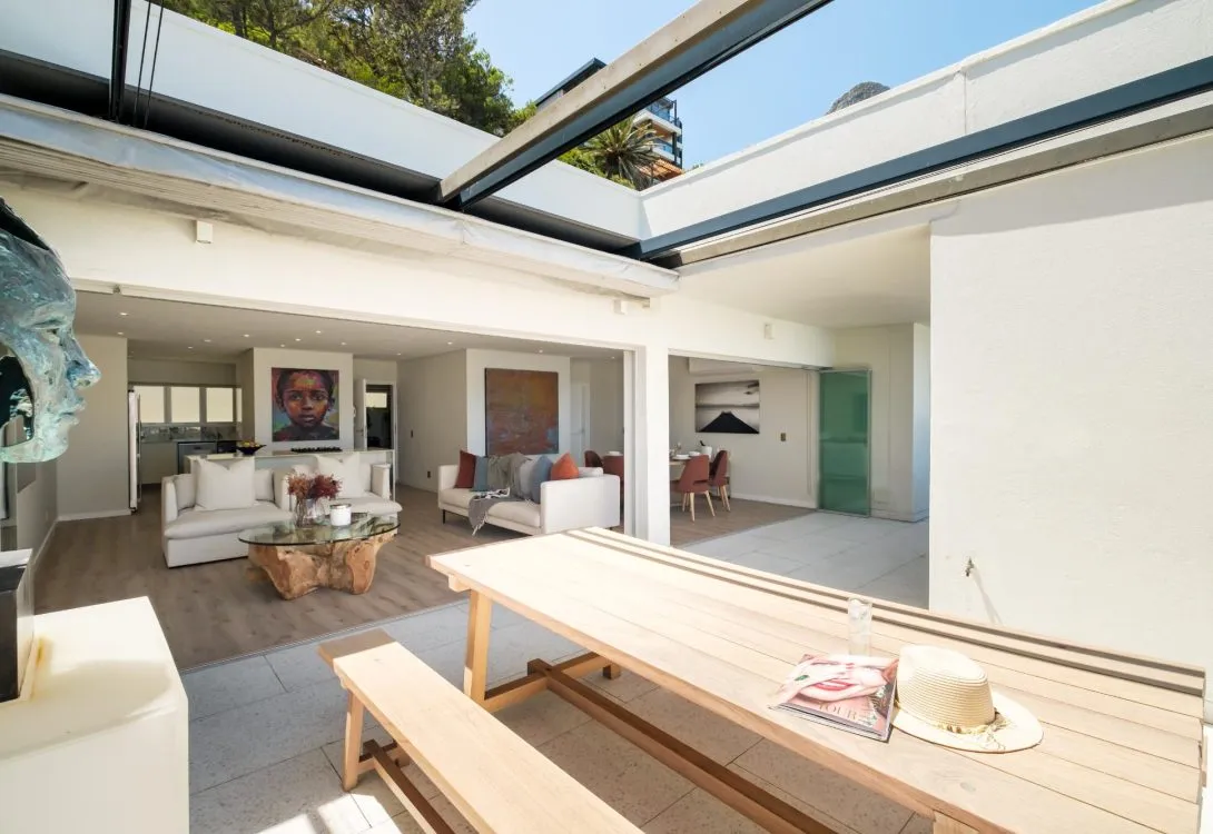 Clifton-3bed-Penthouse-Sea-Views-Dunmore-Horizons-31-1090×750