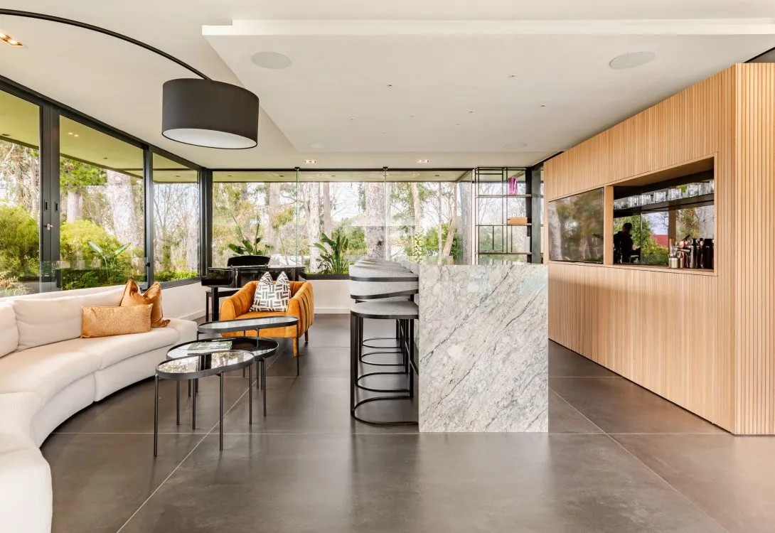 Contemporary-Luxury-Villa-in-Constantia-Number-44-32-1090×750