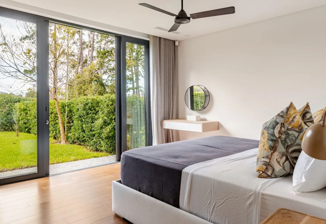 Contemporary-Luxury-Villa-in-Constantia-Number-44-35-1090×750