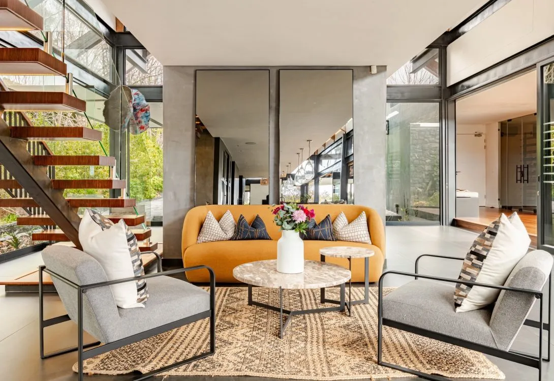 Contemporary-Luxury-Villa-in-Constantia-Number-44-46-1090×750