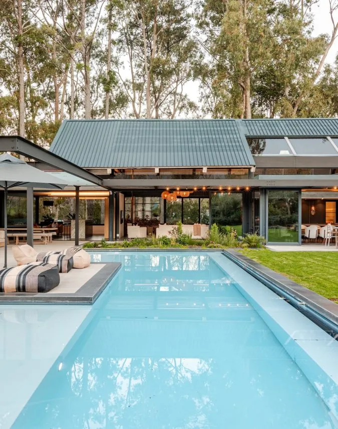 Contemporary-Luxury-Villa-in-Constantia-Number-44-66-675×855