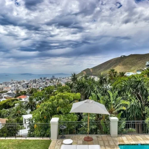 Noni Villa