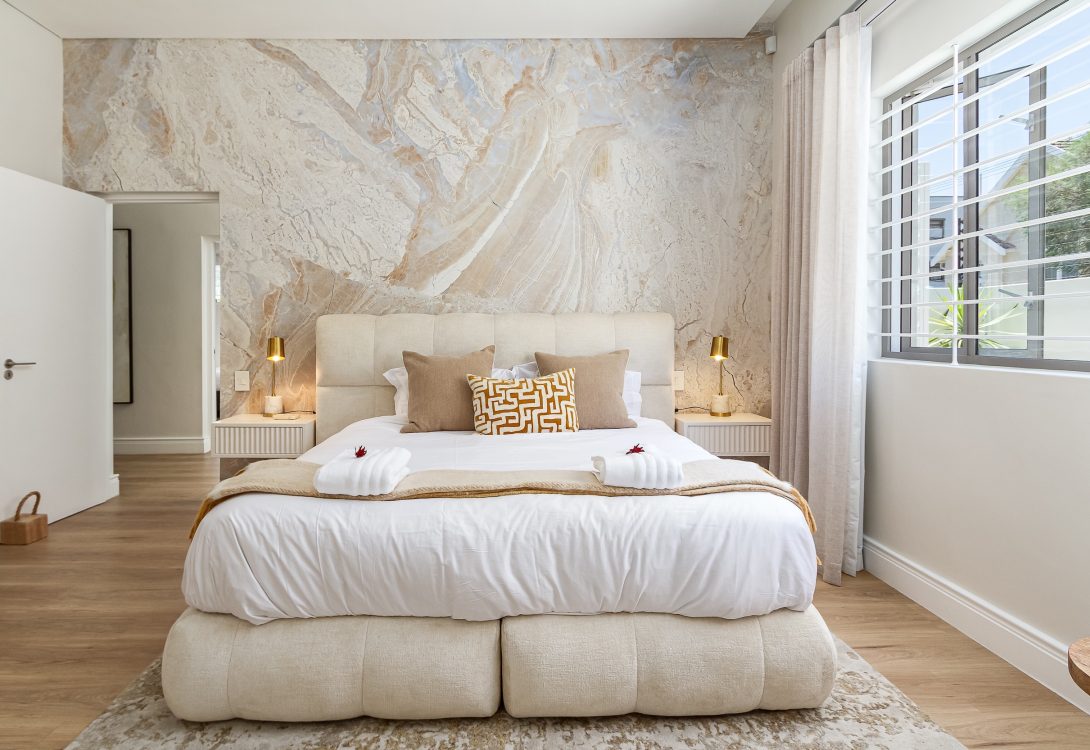 Elegant-Sea-Point-Oasis-with-Heated-Pool-23-1090×750