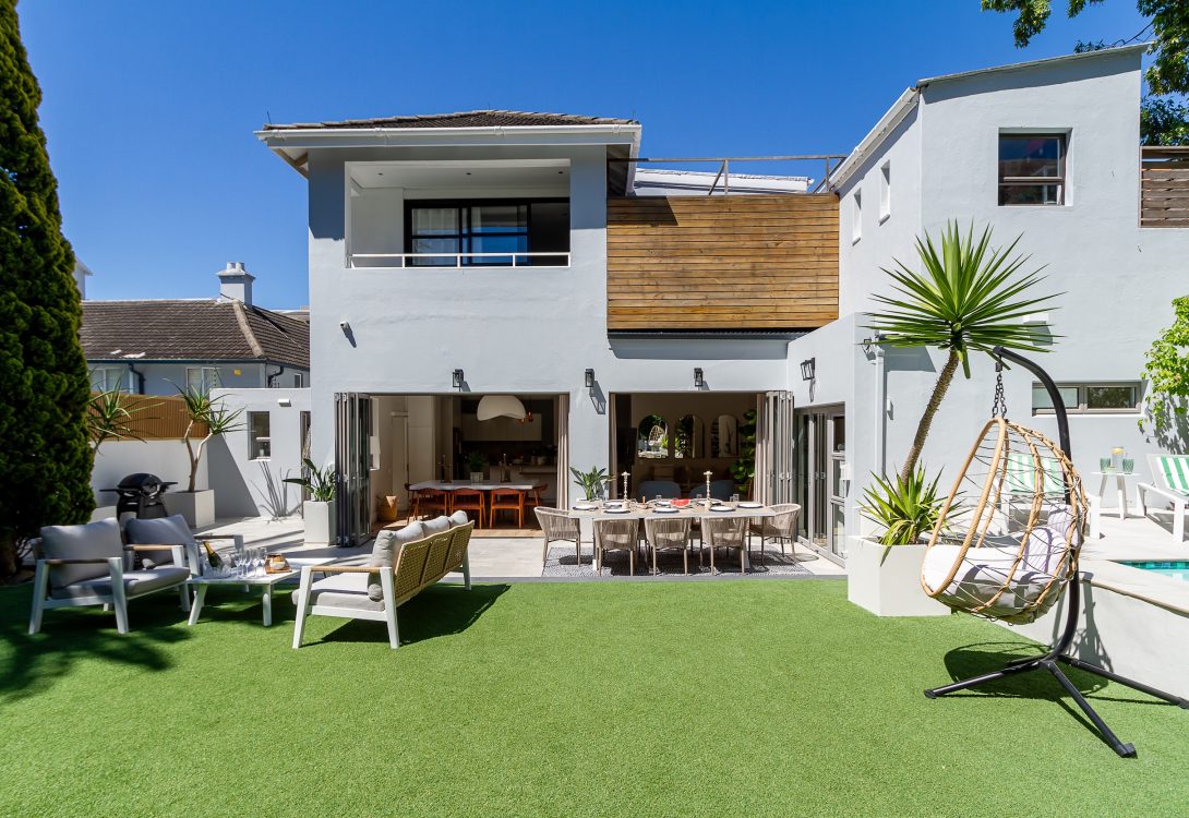 Elegant-Sea-Point-Oasis-with-Heated-Pool-5-1090×750