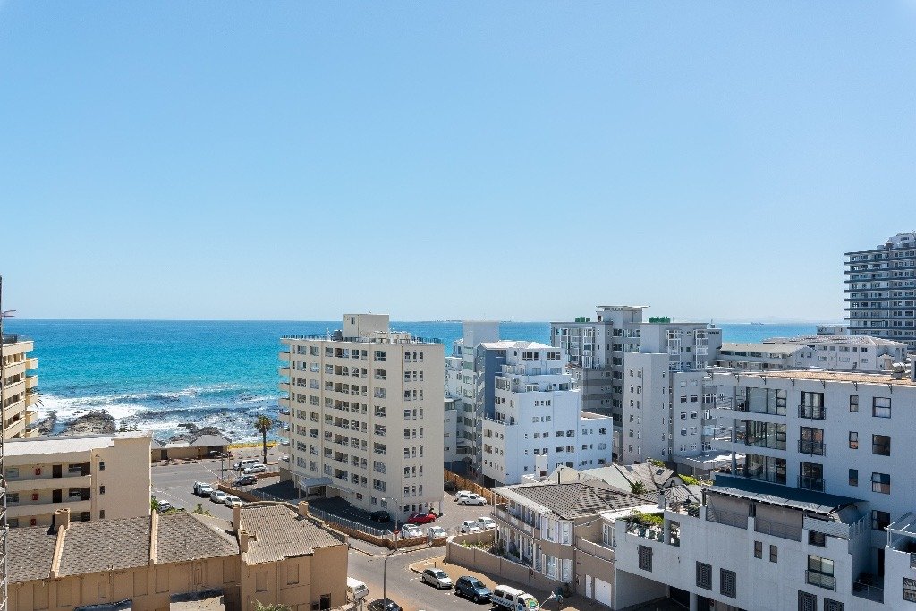 Eleve-602-Sea-Point-Apt-Views-Pool-Gym-10