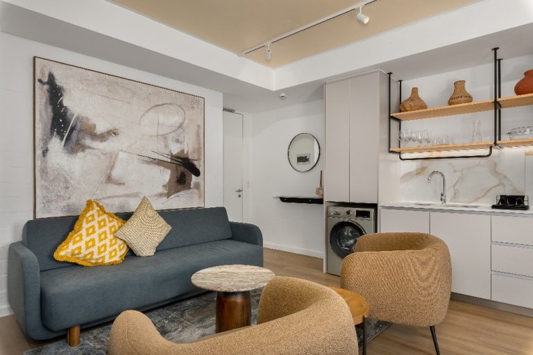 Eleve-602-Sea-Point-Apt-Views-Pool-Gym-13-768×512