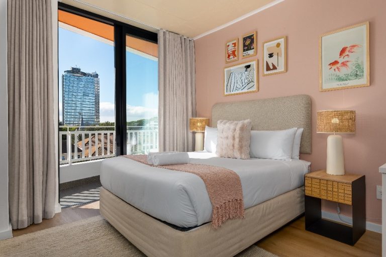 Eleve-602-Sea-Point-Apt-Views-Pool-Gym-16-768×512