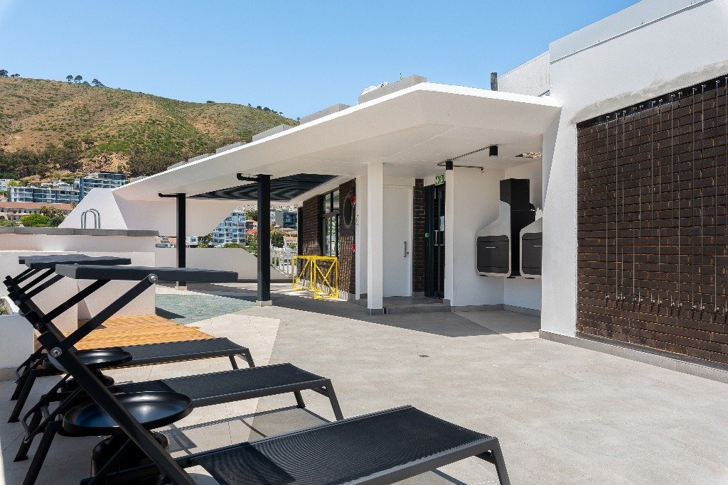 Eleve-602-Sea-Point-Apt-Views-Pool-Gym-19