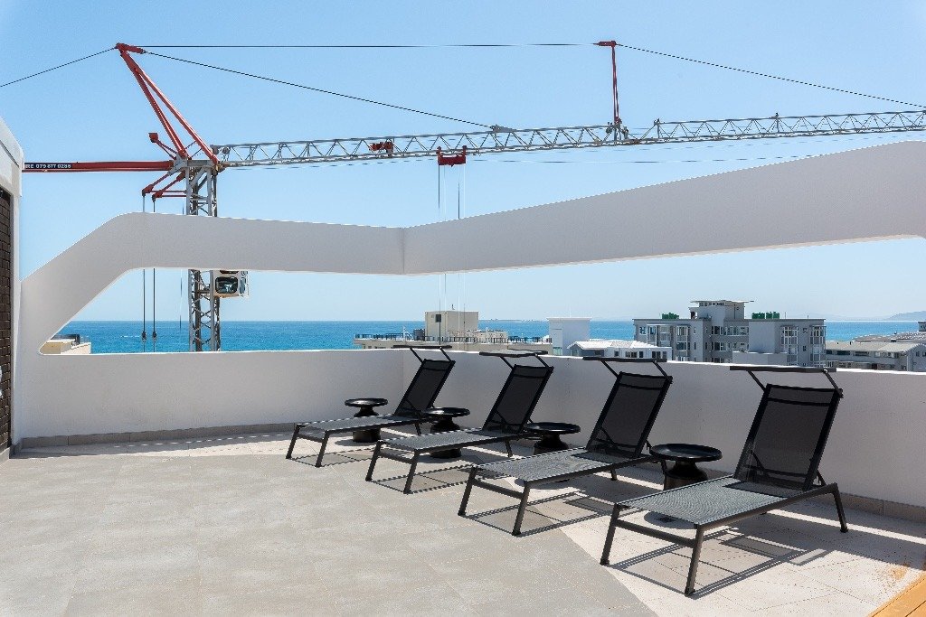 Eleve-602-Sea-Point-Apt-Views-Pool-Gym-8