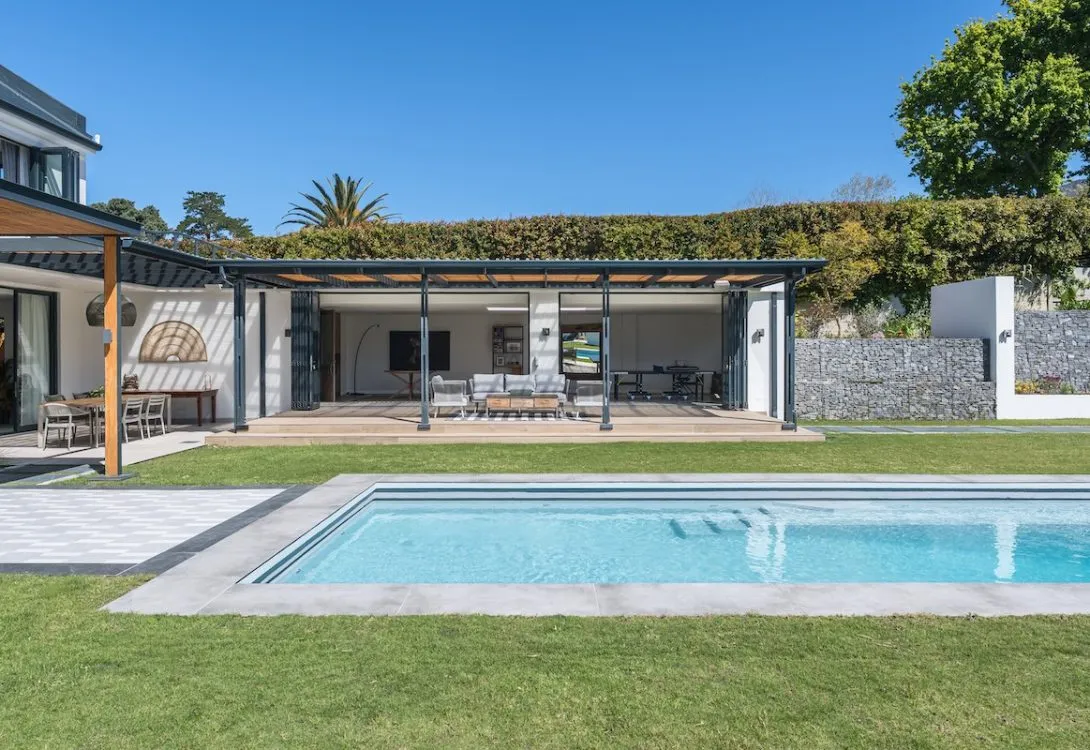 Harmony-Point-Tranquil-Villa-with-an-Eastern-Touch-24-1090×750