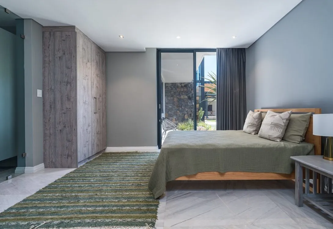 Harmony-Point-Tranquil-Villa-with-an-Eastern-Touch-5-1090×750