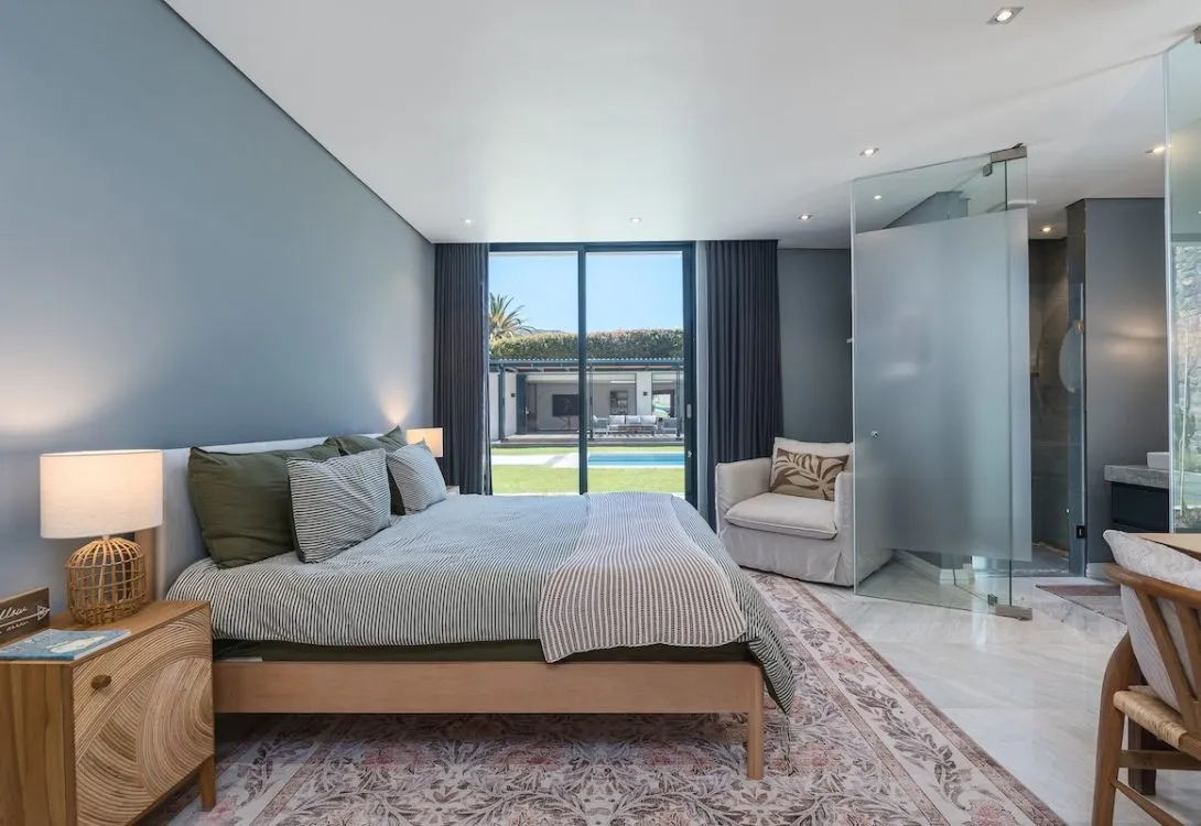 Harmony-Point-Tranquil-Villa-with-an-Eastern-Touch-8-1090×750