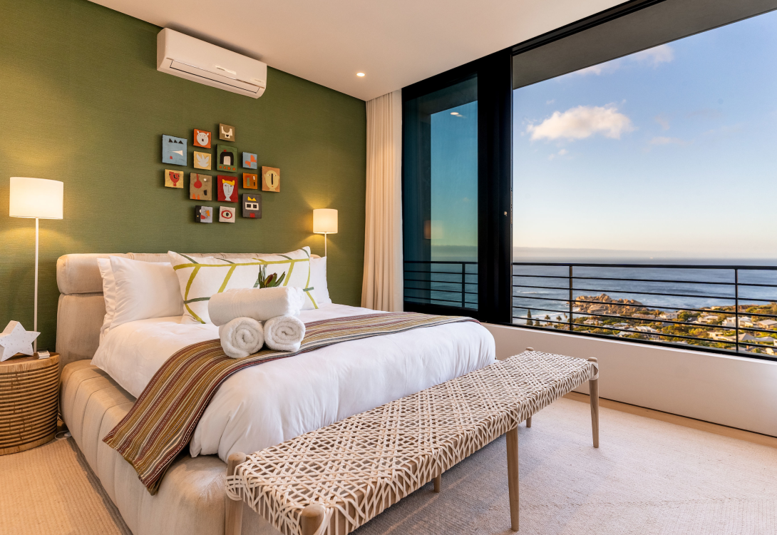 Hill-House-Heated-Infinity-Pool-Kids-Paradise-Llandudno-22-1090×750