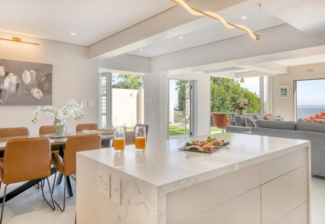 Lisburn-Duo-on-Clifton-Modern-apt-with-views-6-1090×750