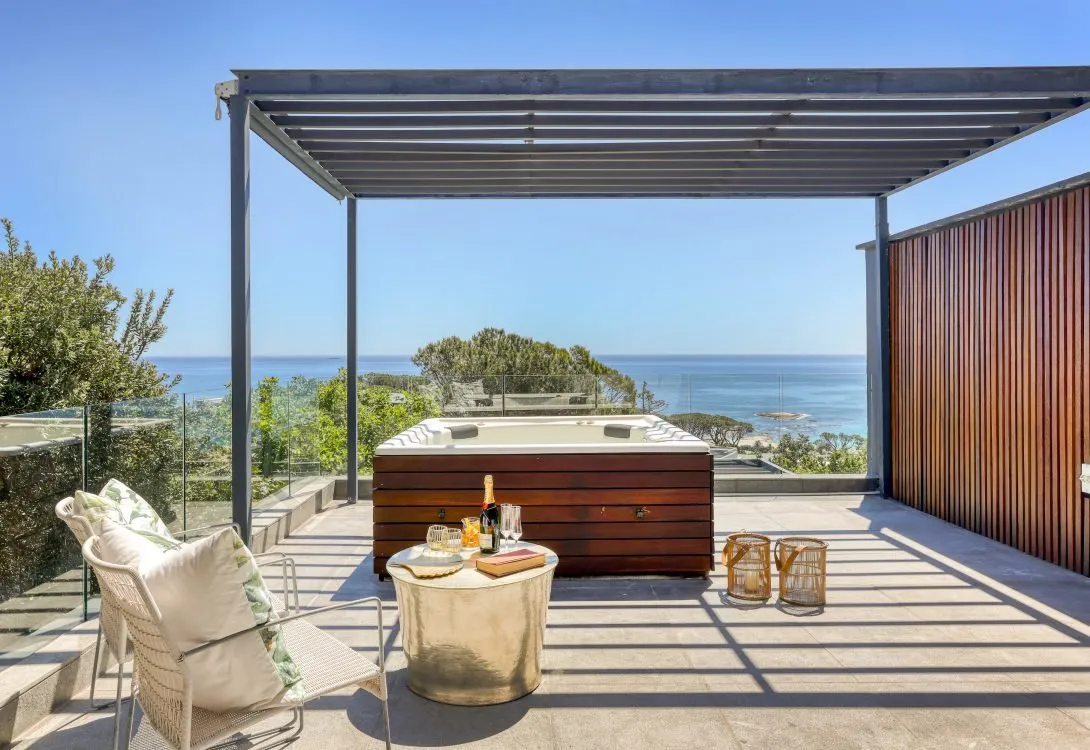 Little-Glen-Views-Camps-Bay-29-1090×750