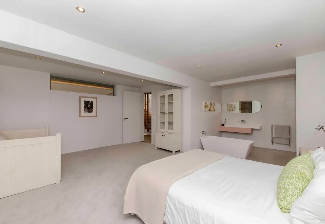 Llandudno-Endless-Summer-Villa-1-1090×750