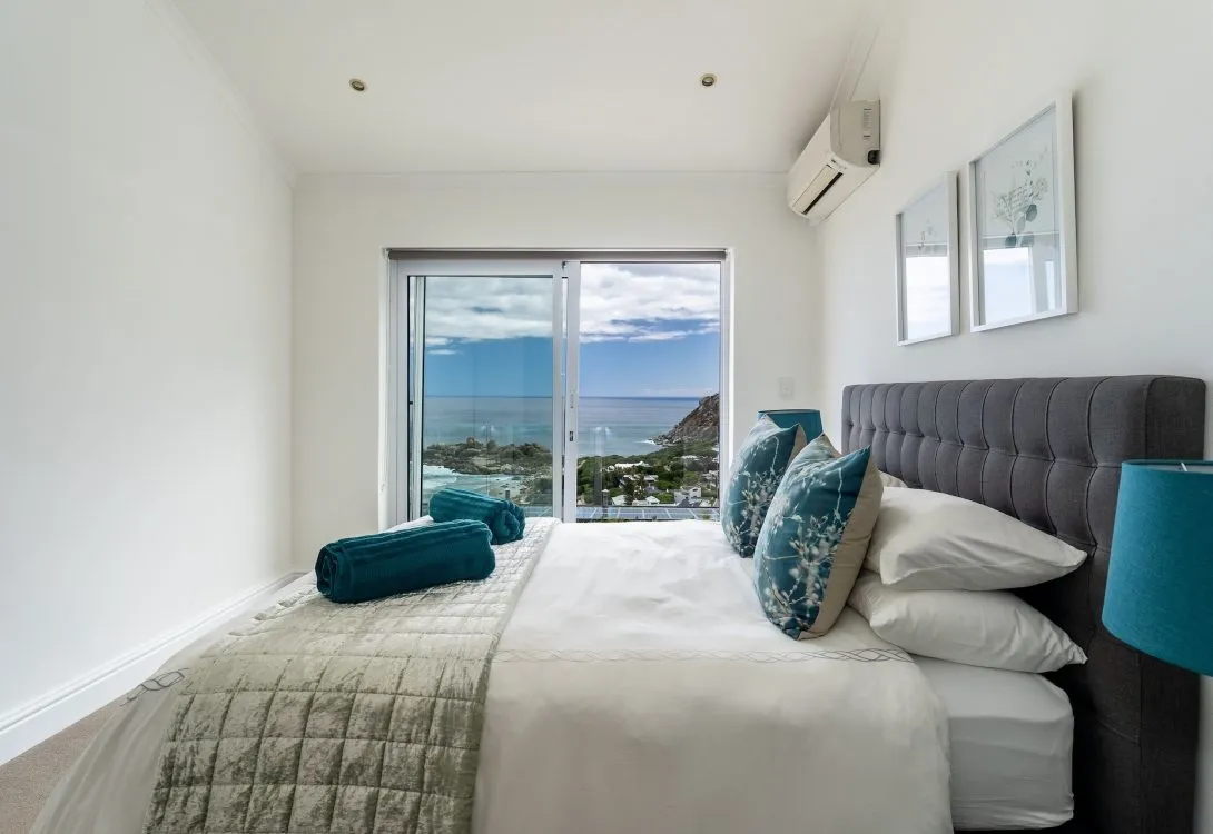 Llandudno-Oasis-11-Fishermans-Bend-Villa-1-1090×750