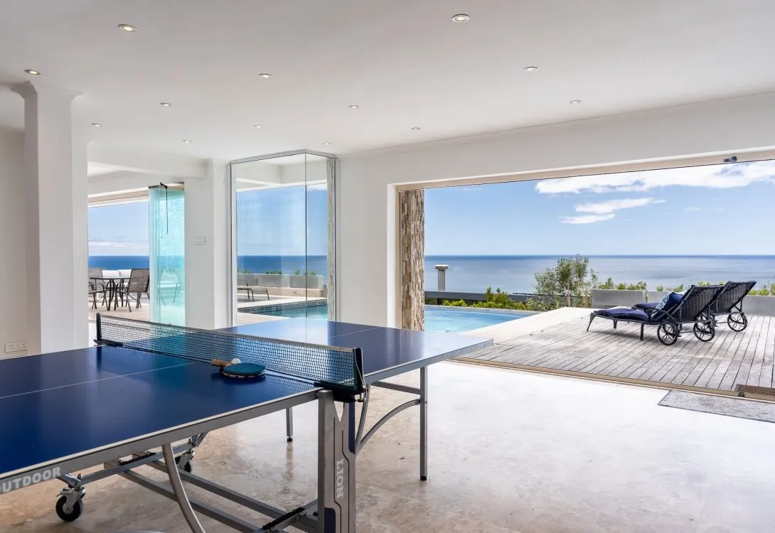 Llandudno-Oasis-11-Fishermans-Bend-Villa-2-1090×750