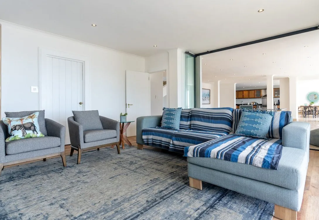 Llandudno-Oasis-11-Fishermans-Bend-Villa-41-1090×750