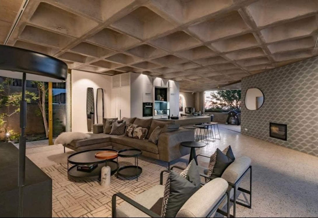 Luna-Azul-Loft-Sea-Point-Ilkley-Ultra-Lux-Apt-Pool-Views-16-1090×750