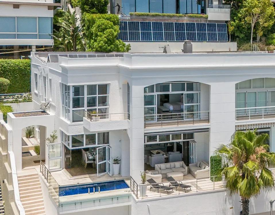 Ocean-View-Elegance-Majestic-villa-in-Bantry-Bay-8-958×750