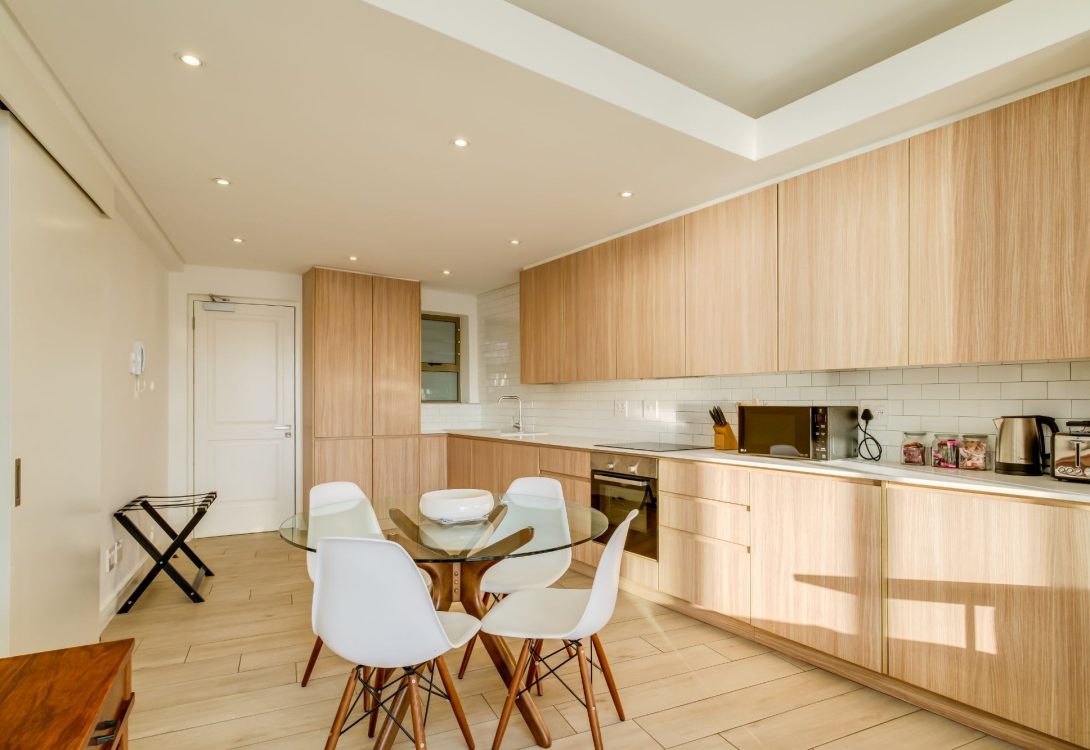 Sundowner-Views-Sea-Point-Apartment-13-1090×750