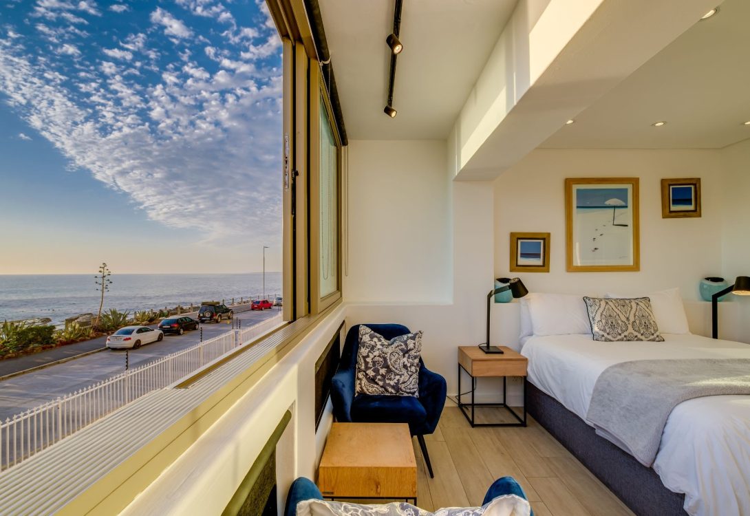 Sundowner-Views-Sea-Point-Apartment-22-1090×750