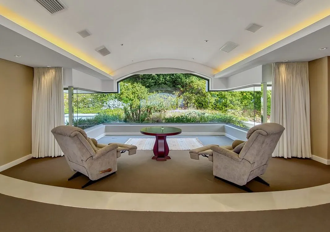 The-Midden-Constantia-Villa-Love-Island-27-1067×750