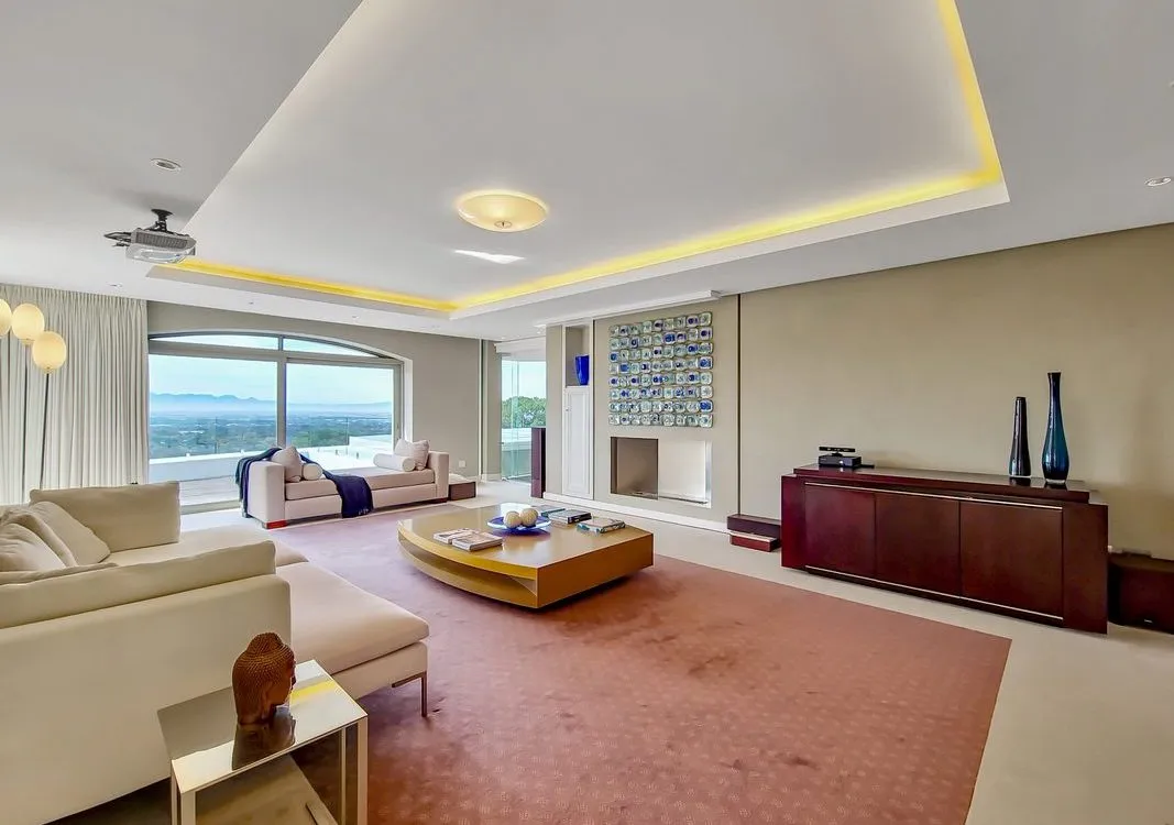 The-Midden-Constantia-Villa-Love-Island-8-1067×750