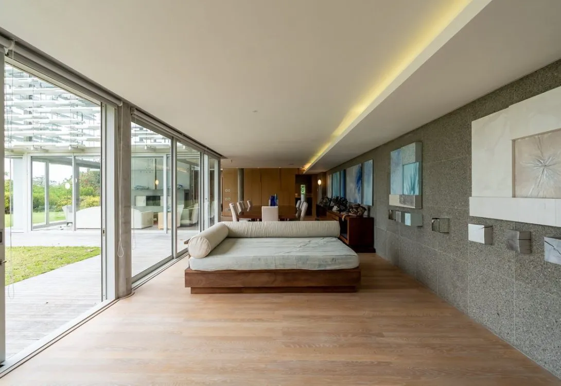 The-Midden-Cottage-Constantia-Love-Island-26-1090×750