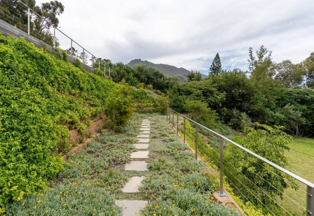 The-Midden-Cottage-Constantia-Love-Island-71-1090×750