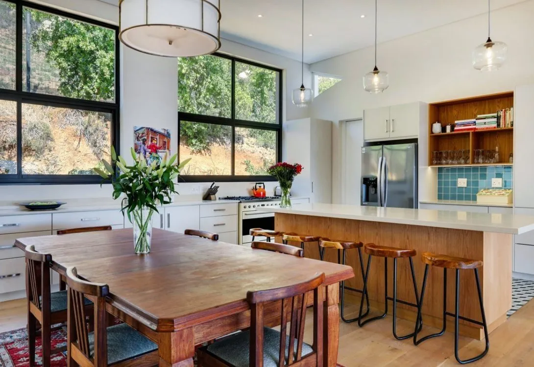 Whale-Rock-34-Llandudno-Road-34-1090×750