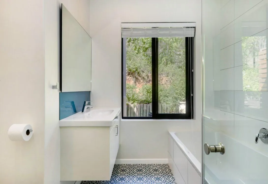 Whale-Rock-34-Llandudno-Road-6-1090×750