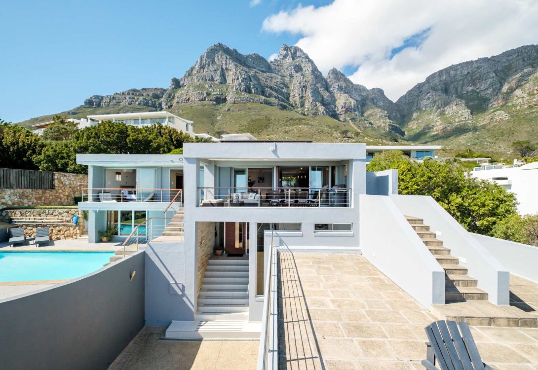 aVIEWor2-2-Hely-Hutchinson-Camps-Bay-18-1090×750