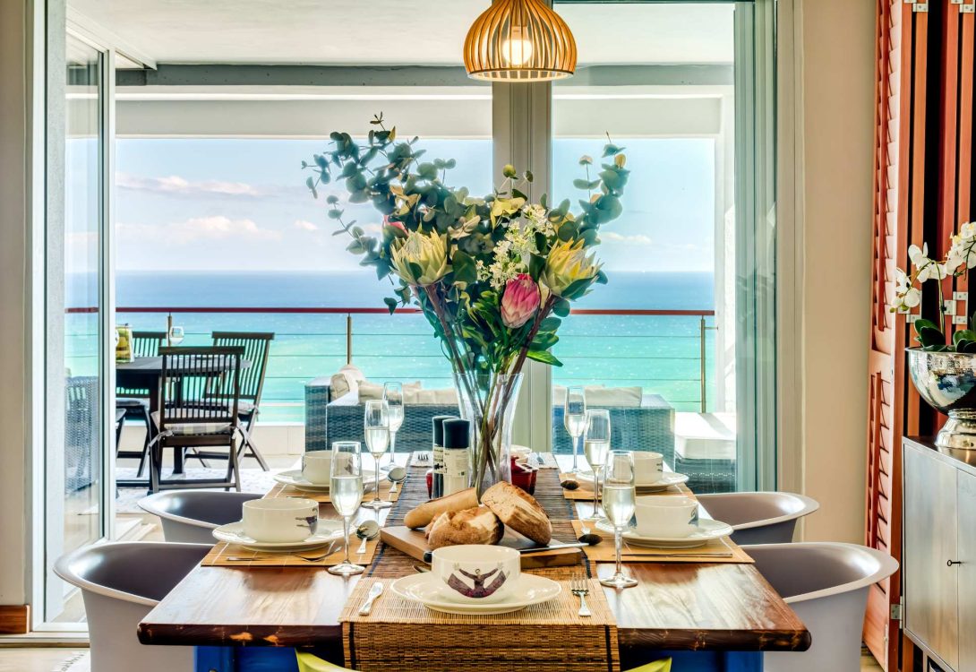 aVIEWor2-2-Hely-Hutchinson-Camps-Bay-19-1090×750