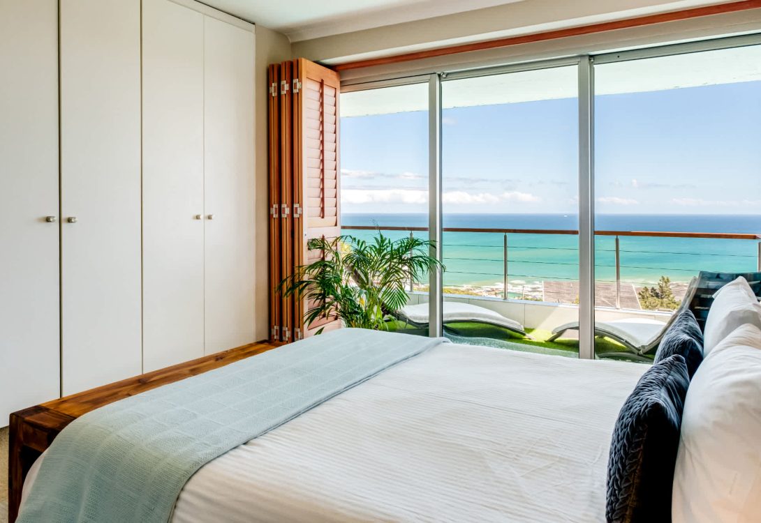 aVIEWor2-2-Hely-Hutchinson-Camps-Bay-7-1090×750